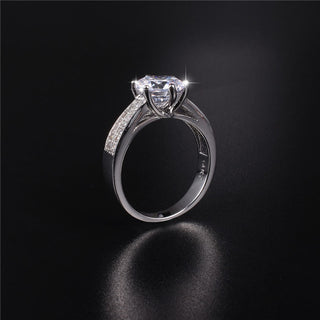 Diamond Valuré X Ring