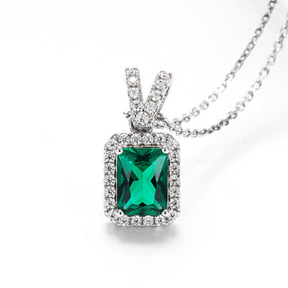 Emerald X Clavicle X Necklace