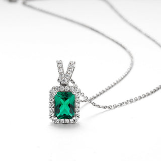 Emerald X Clavicle X Necklace