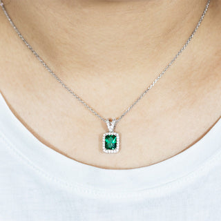 Emerald X Clavicle X Necklace