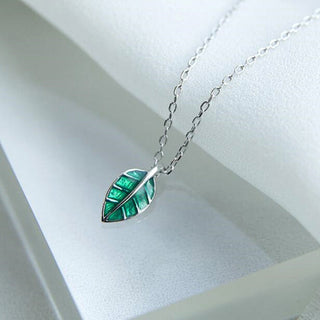 Epoxy Green X Leaf Necklace
